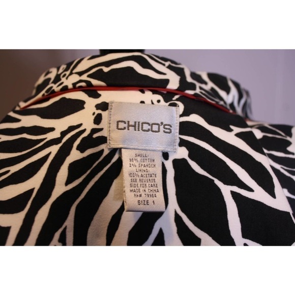 Chico's Blazer Jacket Floral Print Black White High Collar Chico's Size 1 (8/10) - Picture 3 of 3
